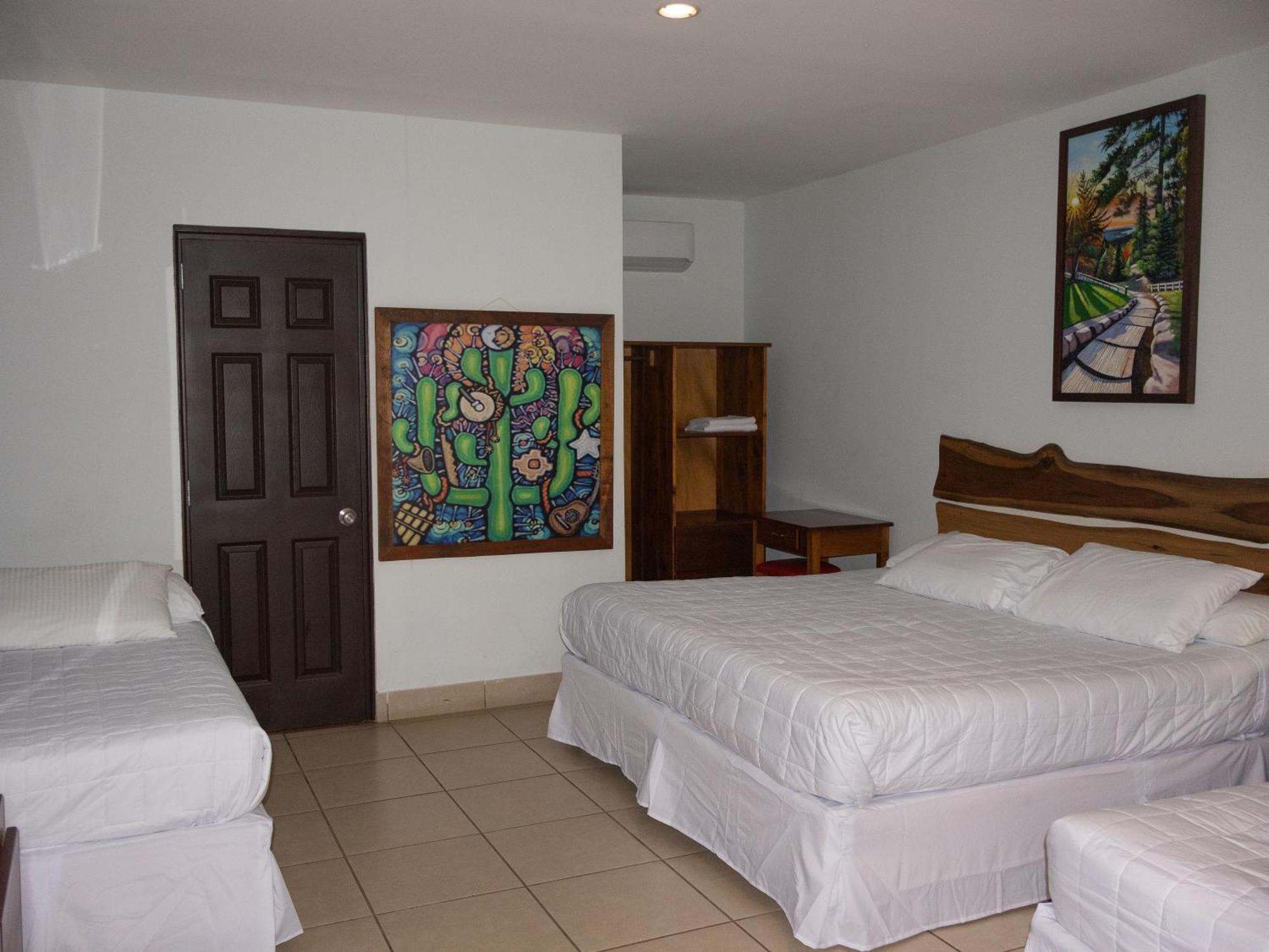 Hotel Leon Inn ภายนอก รูปภาพ