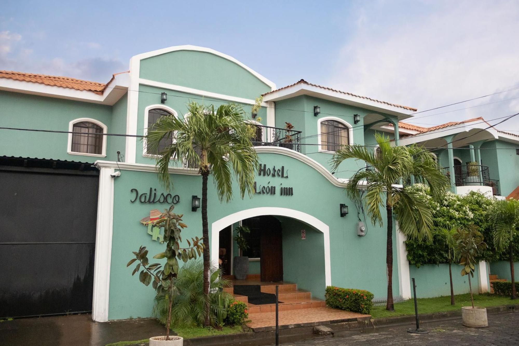 Hotel Leon Inn ภายนอก รูปภาพ