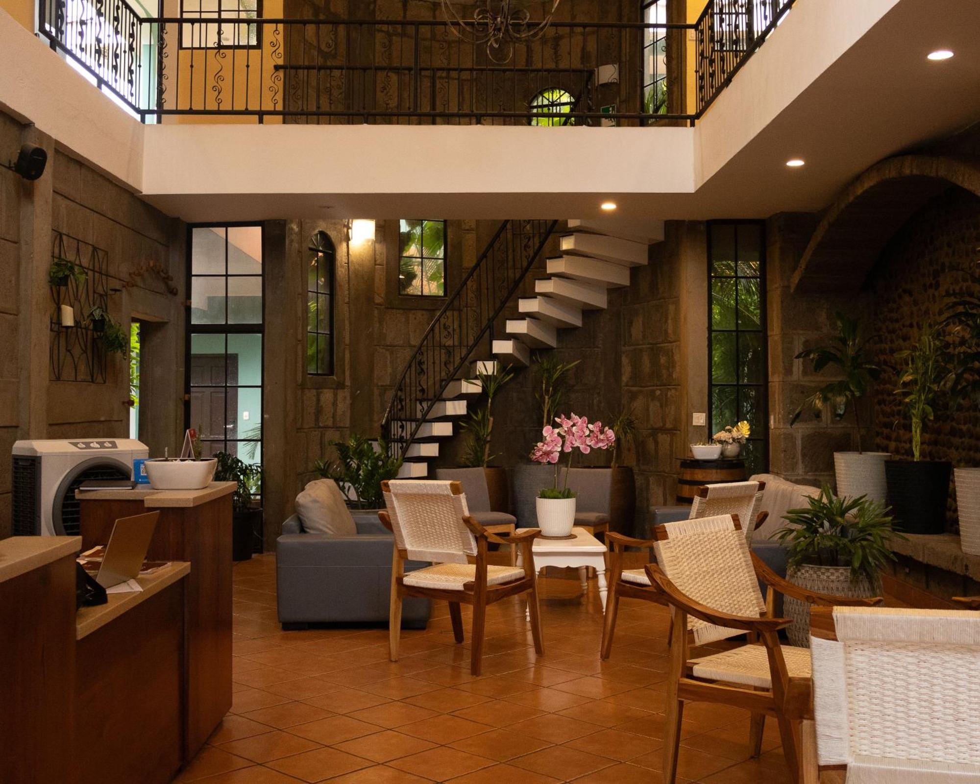 Hotel Leon Inn ภายนอก รูปภาพ